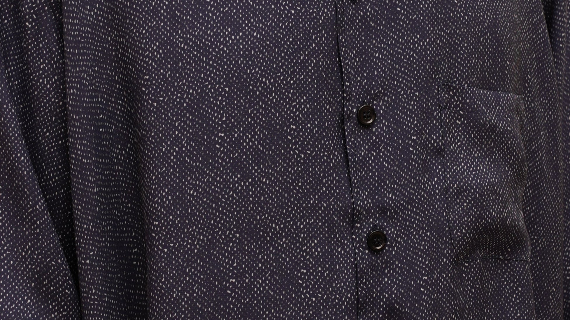 shirt-silk-dots-detail