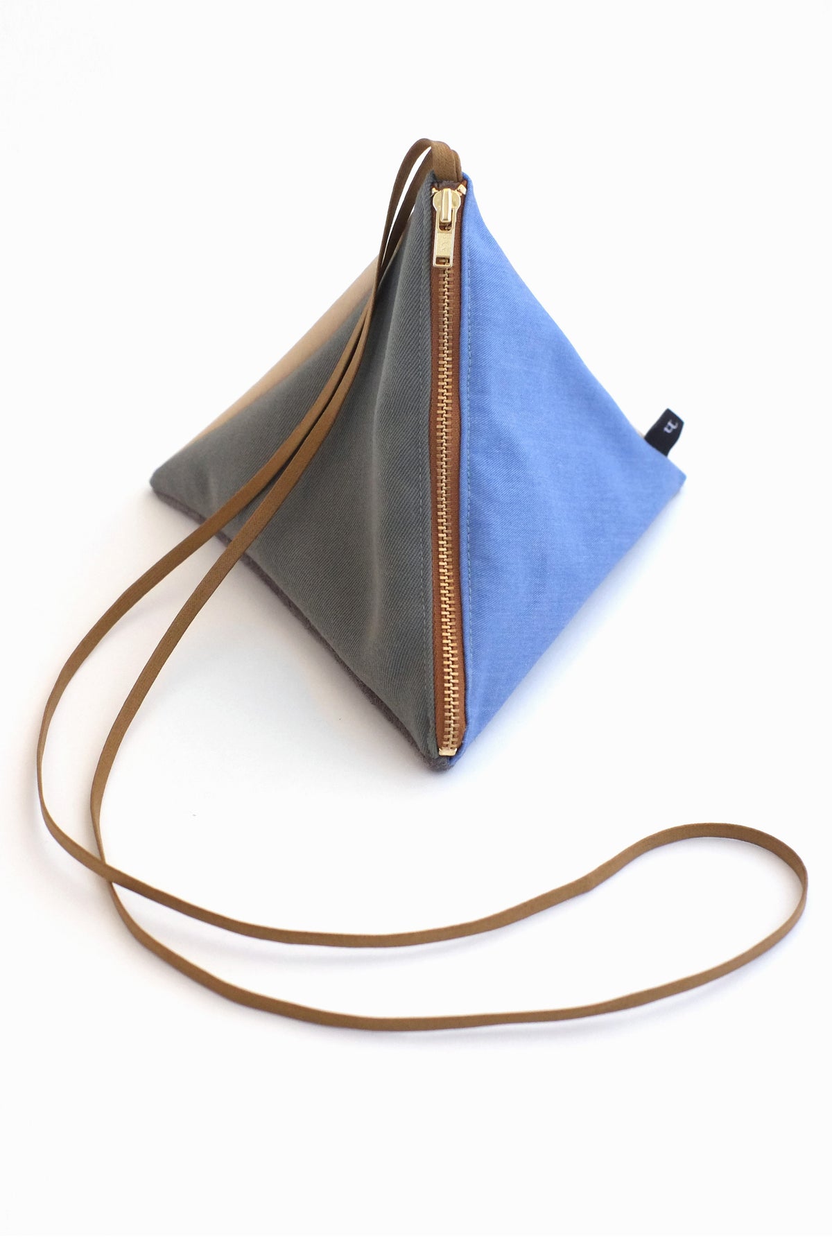 Happy Hands Workshop - Pyramide Bag